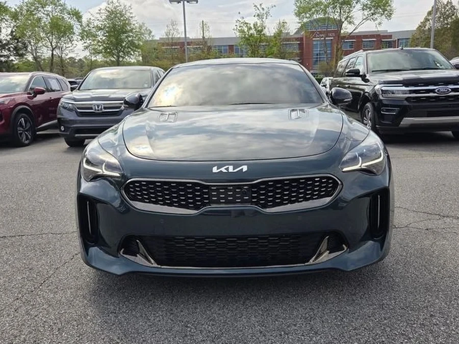 2023 Kia Stinger - Image 2 of 8