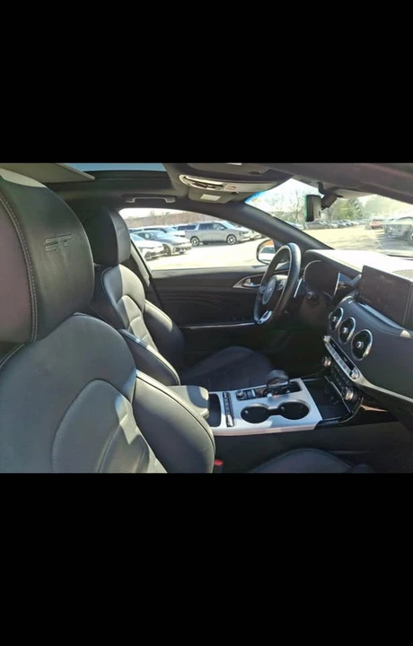 2023 Kia Stinger - Image 3 of 3