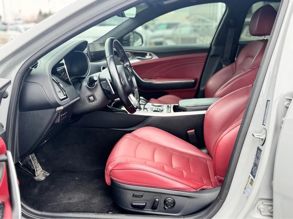 2023 Kia Stinger - Image 12 of 15