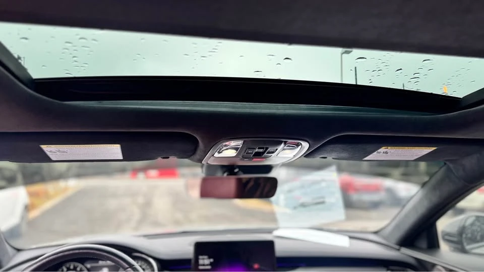 2023 Kia Stinger - Image 11 of 15