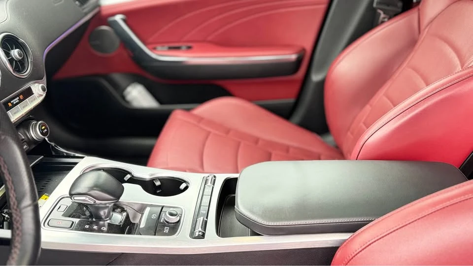 2023 Kia Stinger - Image 13 of 15