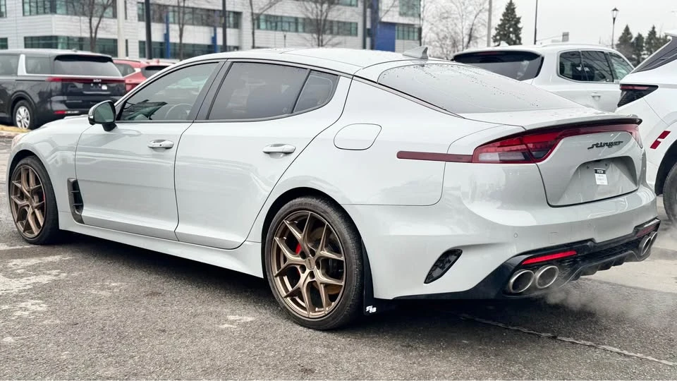 2023 Kia Stinger - Image 6 of 15