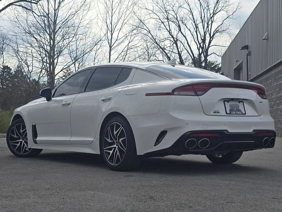 2023 Kia Stinger - Image 14 of 20