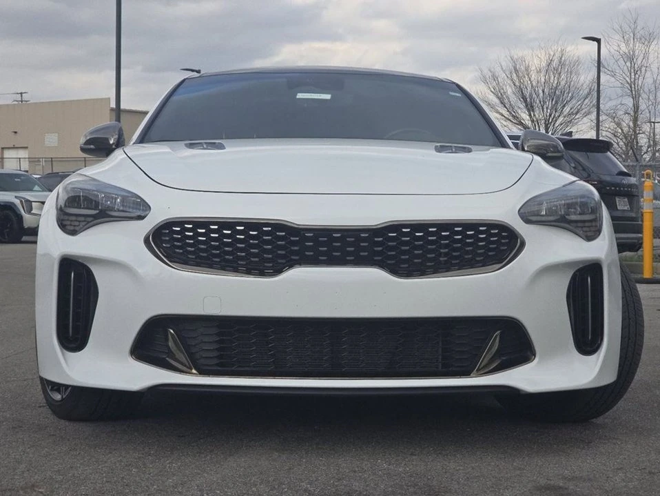 2023 Kia Stinger - Image 11 of 20