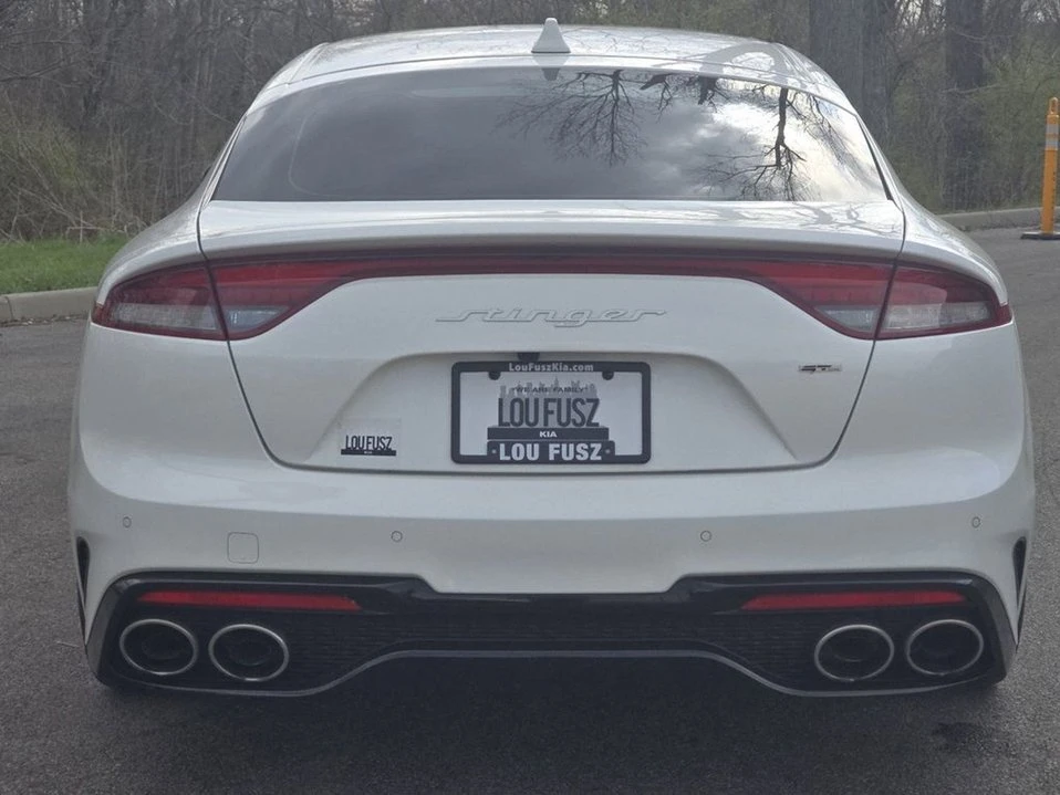 2023 Kia Stinger - Image 15 of 20