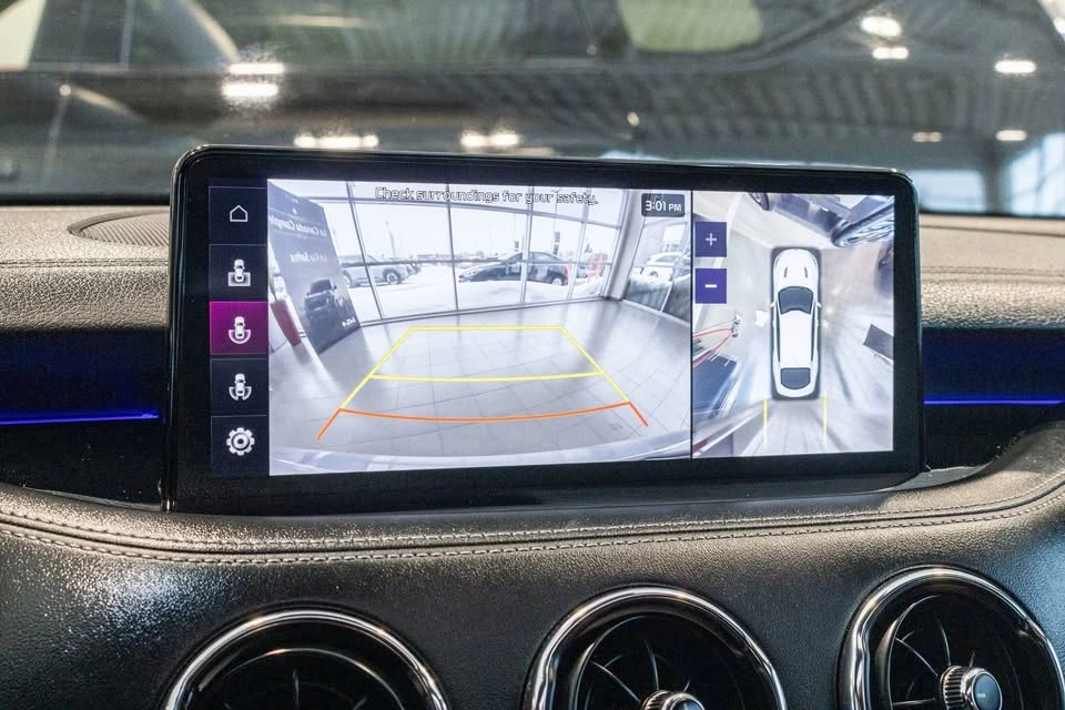 2023 Kia Stinger - Image 19 of 20