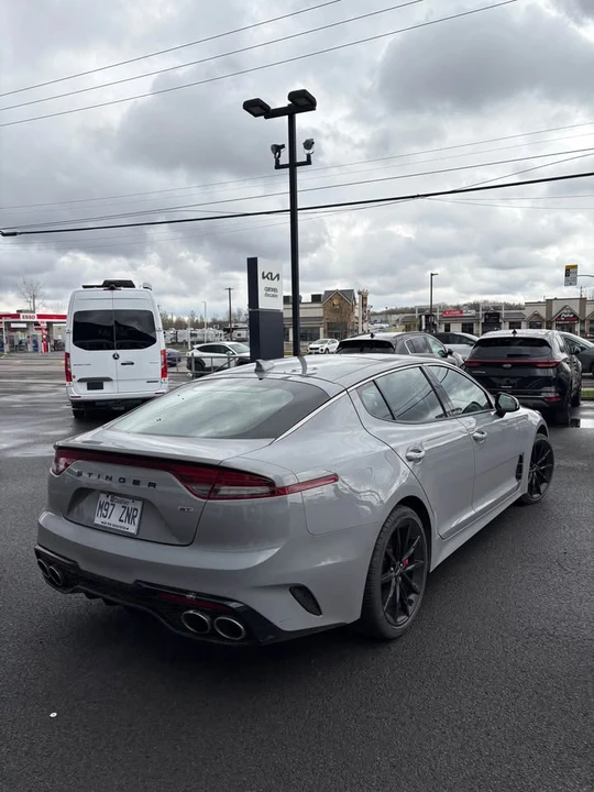 2023 Kia Stinger - Image 3 of 14