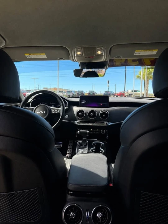 2023 Kia Stinger - Image 4 of 4