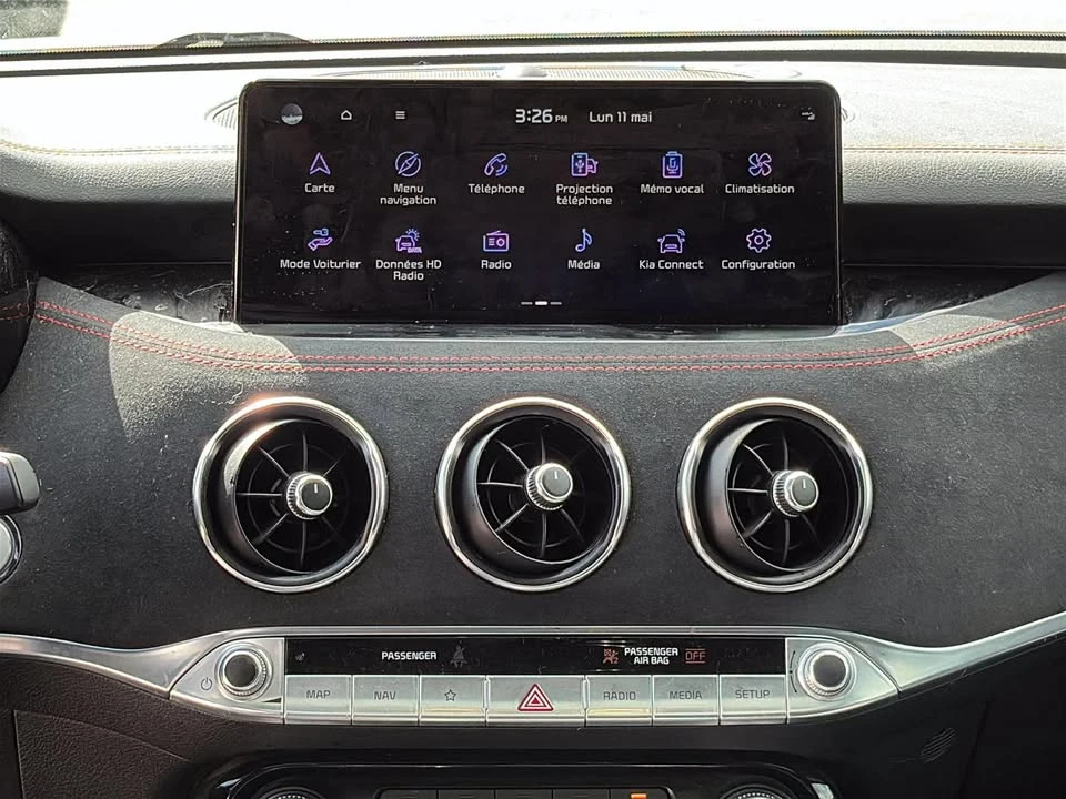 2023 Kia Stinger - Image 10 of 11