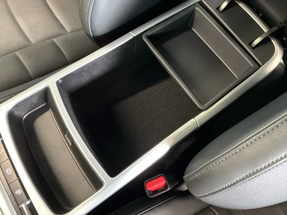 2023 Kia Stinger - Image 15 of 20