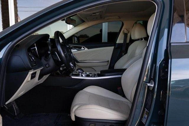 2023 Kia Stinger GT - Image 8 of 12