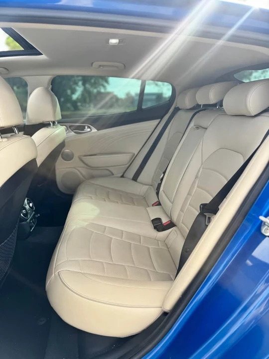 2023 Kia Stinger GT - Image 7 of 15
