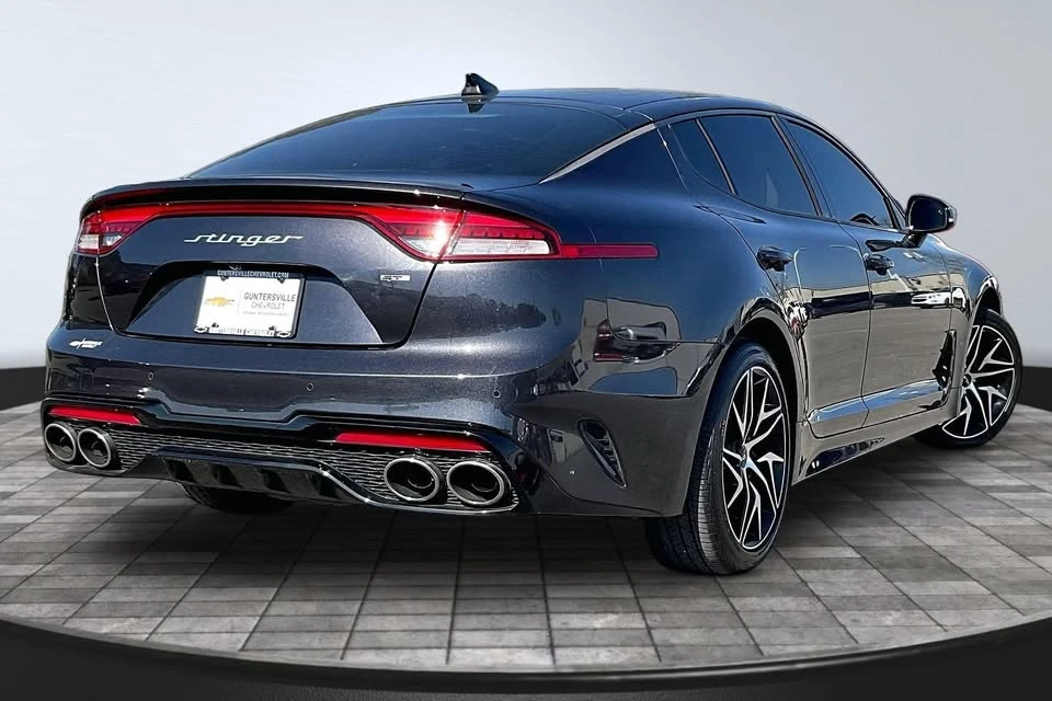2023 Kia Stinger GT - Image 2 of 8