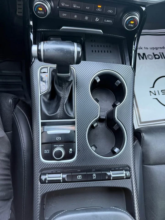 2023 Kia Stinger - Image 9 of 12