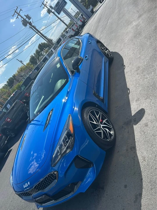 2023 Kia Stinger - Image 3 of 12