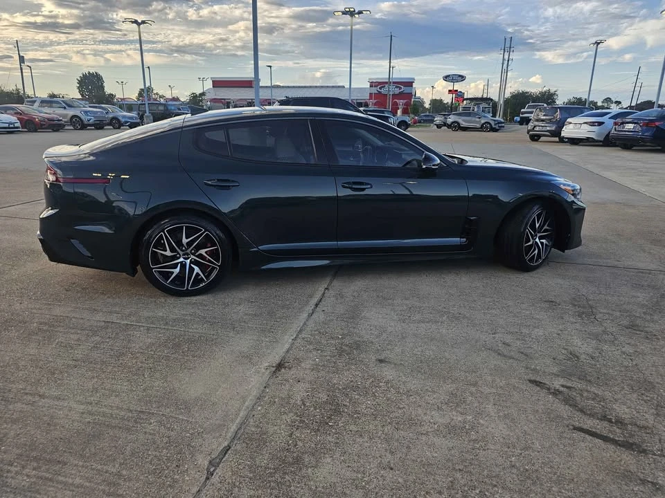 2023 Kia Stinger - Image 8 of 14