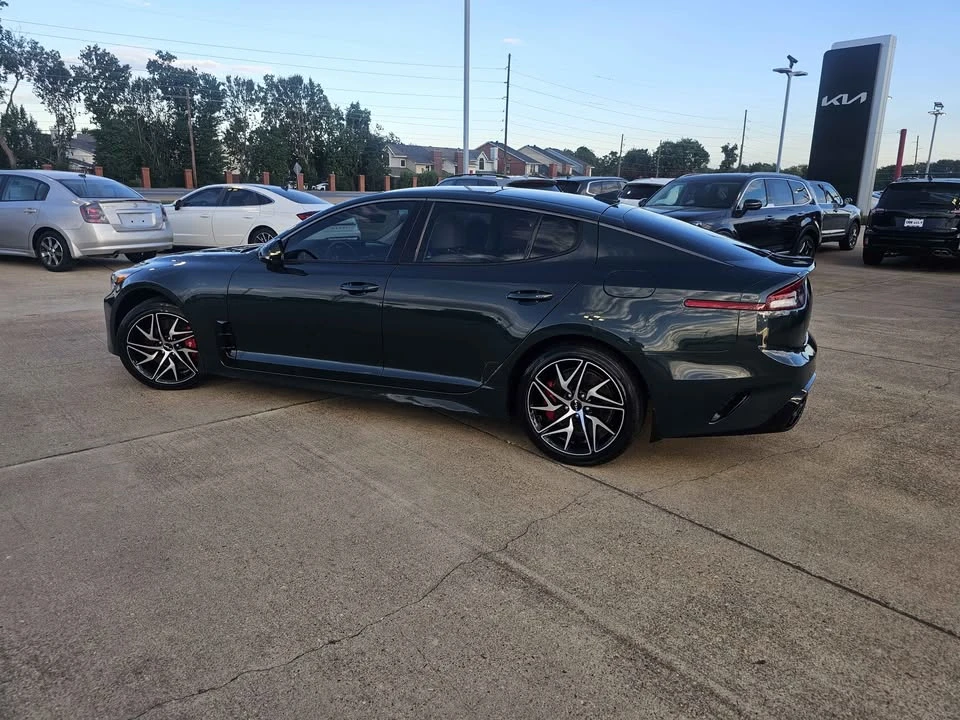 2023 Kia Stinger - Image 4 of 14