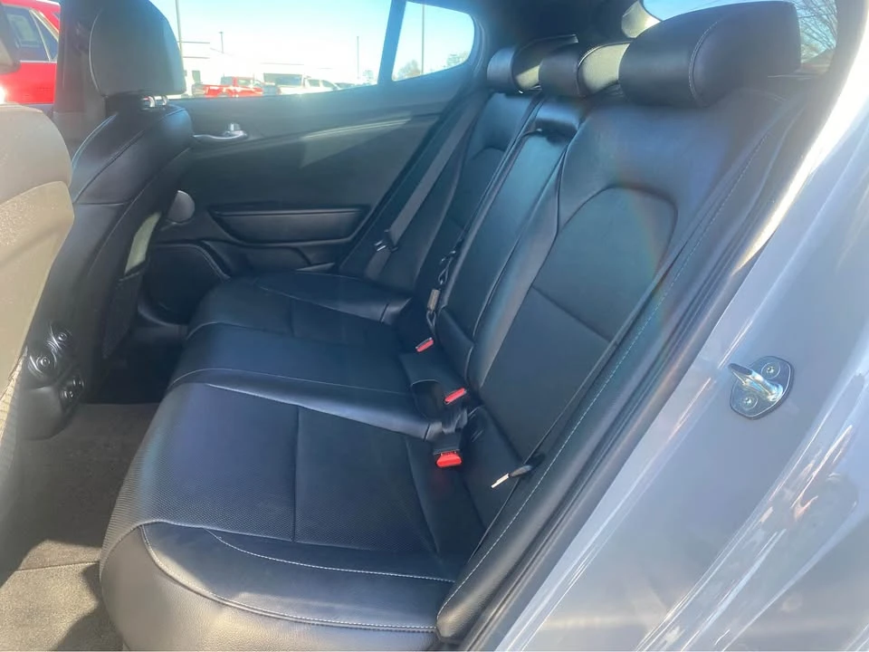 2023 Kia Stinger - Image 3 of 5
