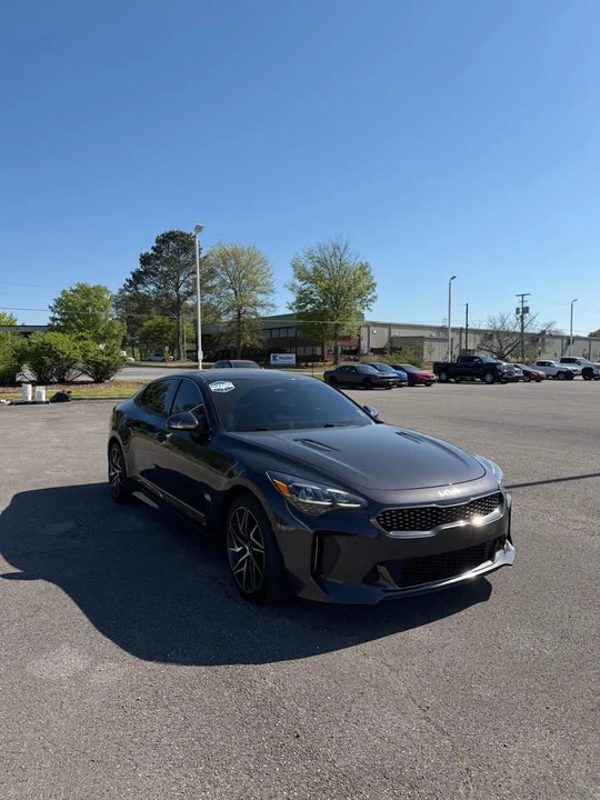 2023 Kia Stinger - Image 2 of 8