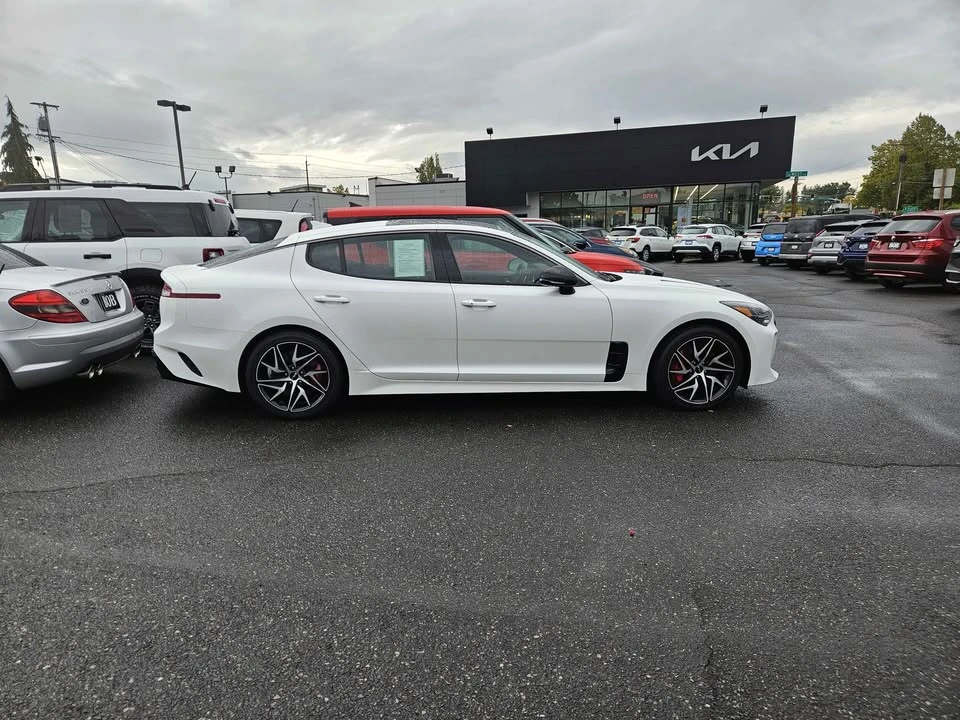 2023 Kia Stinger - Image 7 of 13