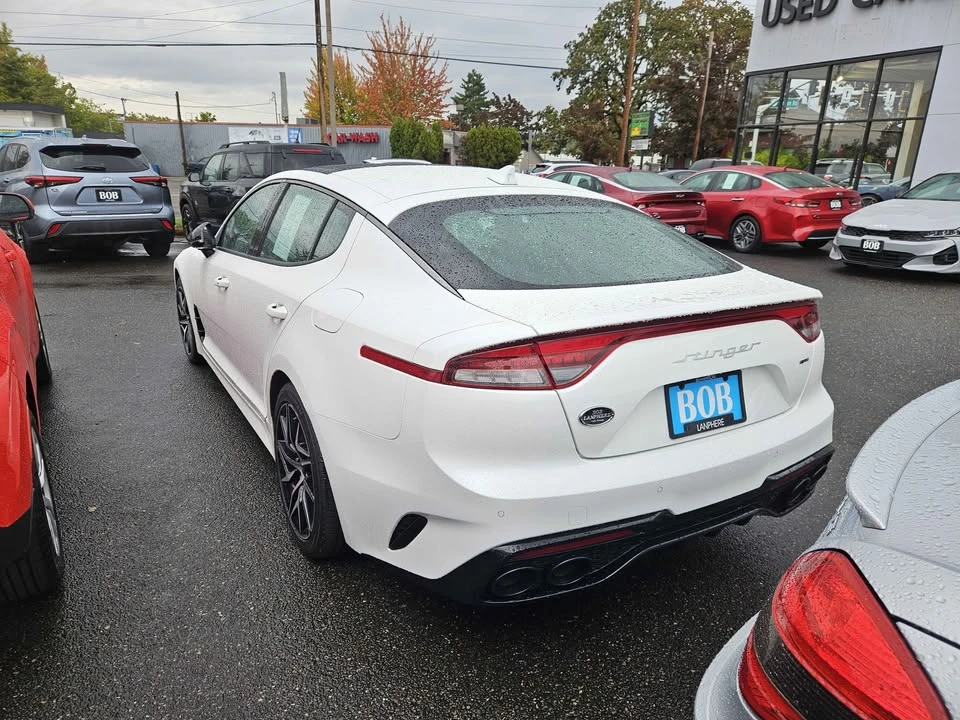 2023 Kia Stinger - Image 2 of 13