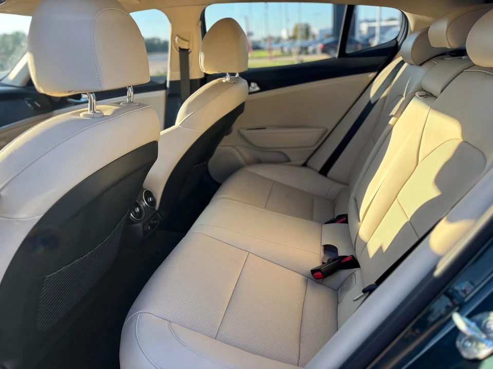 2023 Kia Stinger - Image 3 of 3