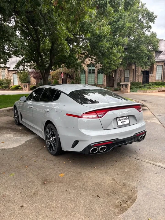 2023 Kia Stinger - Image 3 of 14