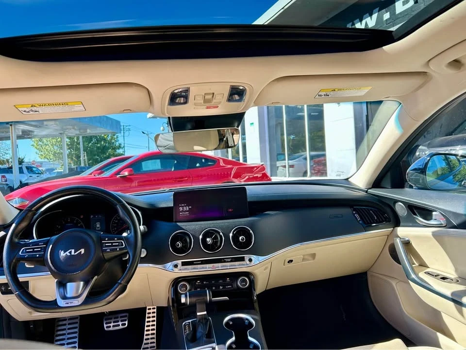 2023 Kia Stinger - Image 3 of 5