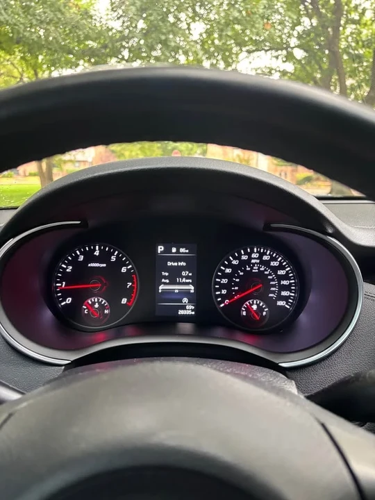 2023 Kia Stinger - Image 14 of 14