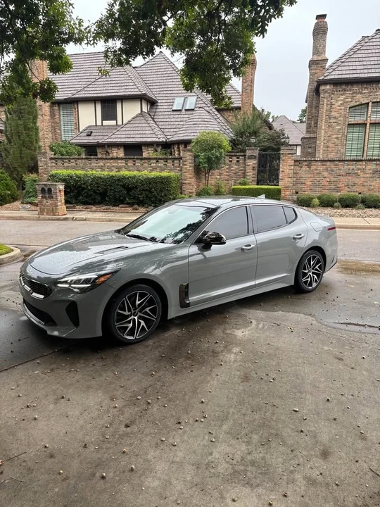 2023 Kia Stinger - Image 2 of 14