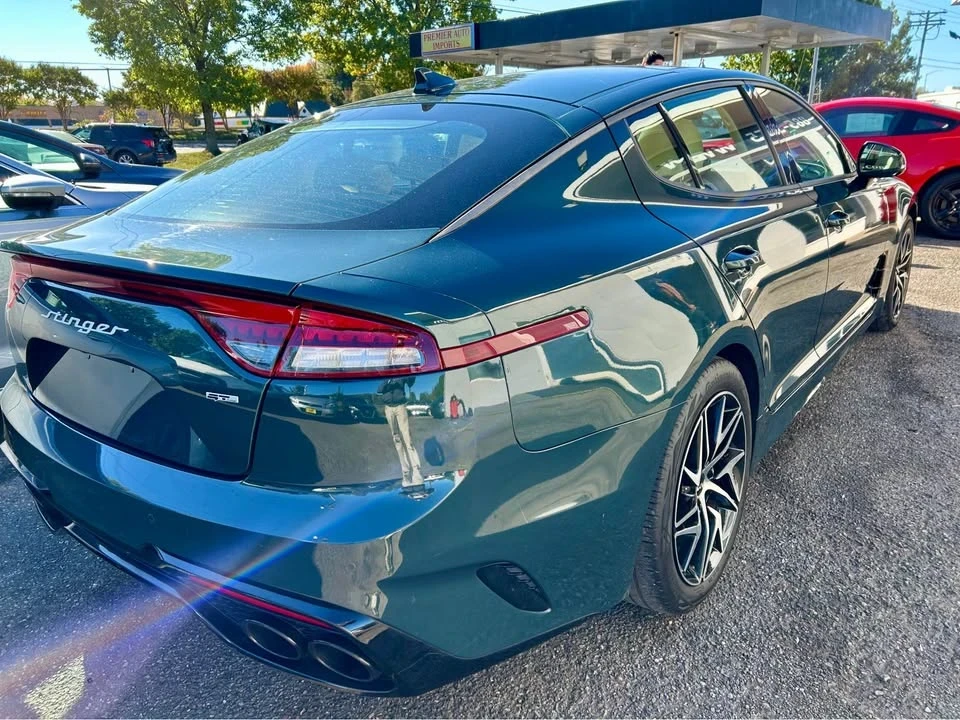 2023 Kia Stinger - Image 2 of 5