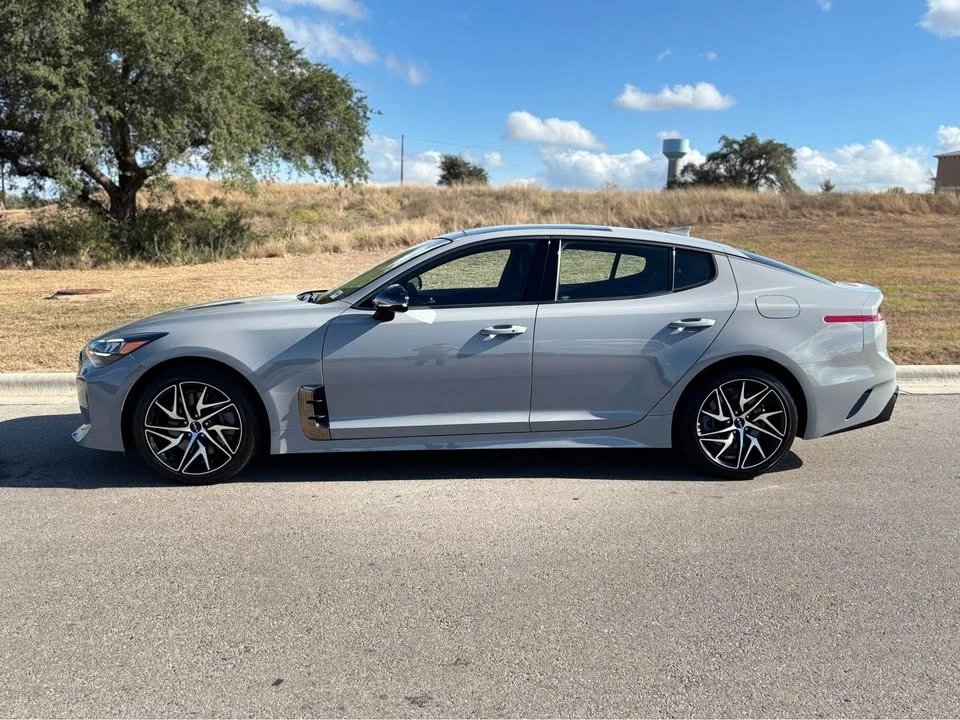 2023 Kia Stinger - Image 4 of 10