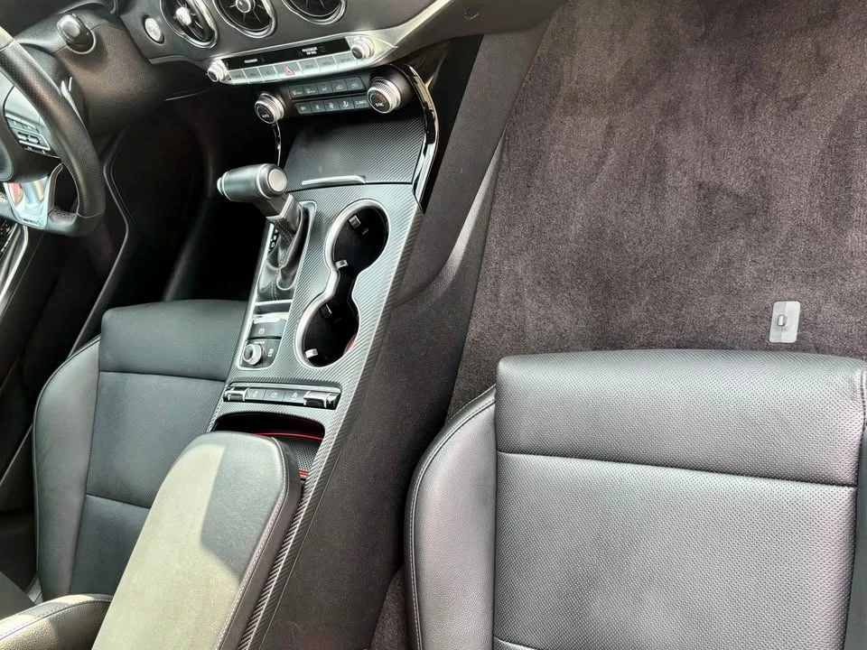 2023 Kia Stinger - Image 3 of 10