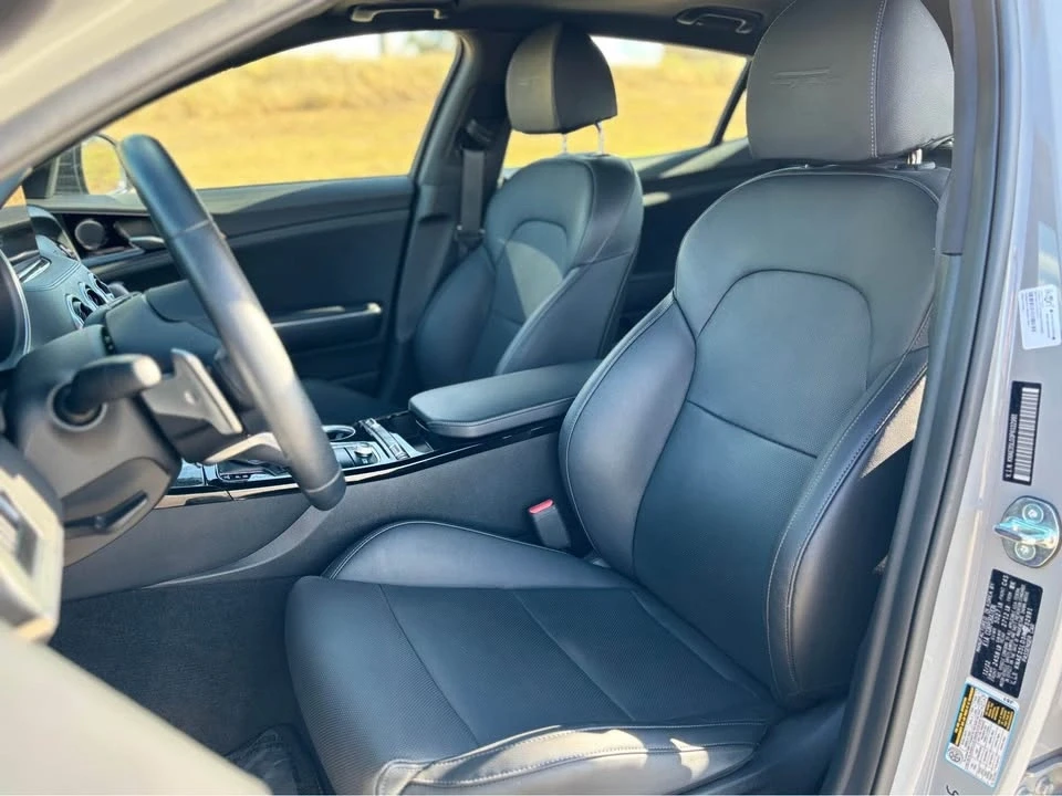 2023 Kia Stinger - Image 7 of 10