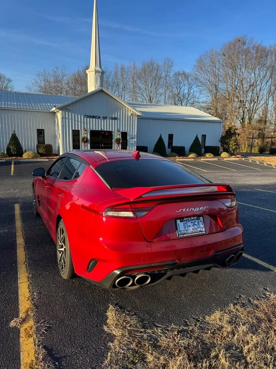 2023 Kia Stinger - Image 8 of 13