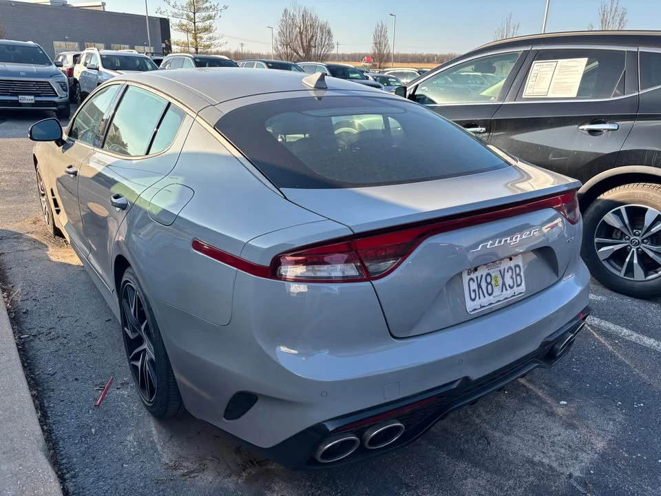 2023 Kia Stinger - Image 8 of 9
