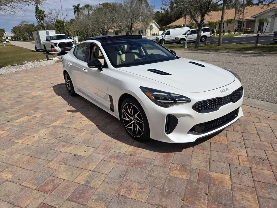 2023 Kia Stinger - Image 4 of 13
