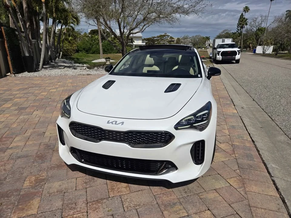 2023 Kia Stinger - Image 5 of 13