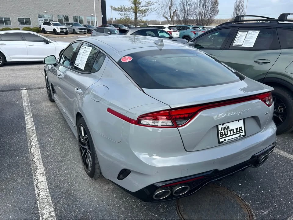 2023 Kia Stinger - Image 3 of 8