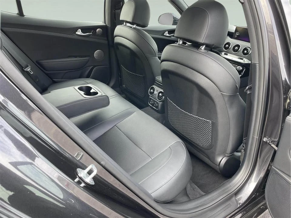 2023 Kia Stinger - Image 15 of 20
