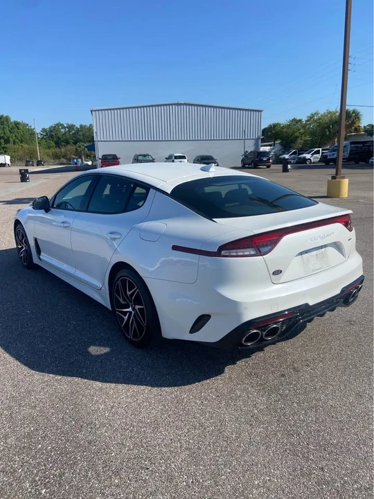2023 Kia Stinger - Image 4 of 13