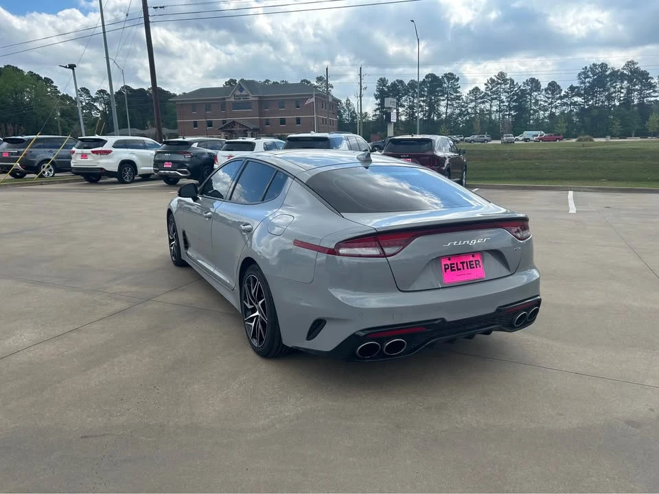 2023 Kia Stinger - Image 6 of 7