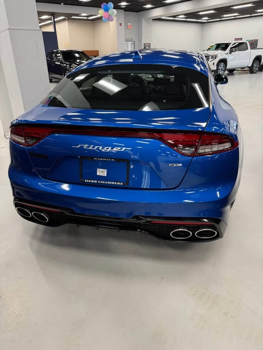 2023 Kia Stinger - Image 2 of 6