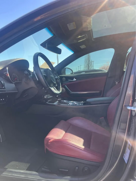 2023 Kia Stinger - Image 5 of 12