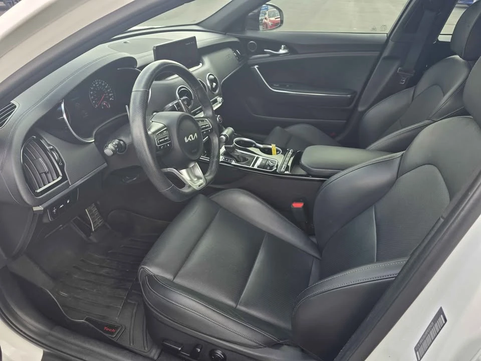 2023 Kia Stinger - Image 6 of 11