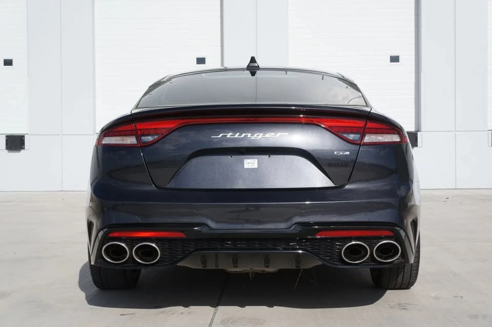 2023 Kia Stinger - Image 9 of 19