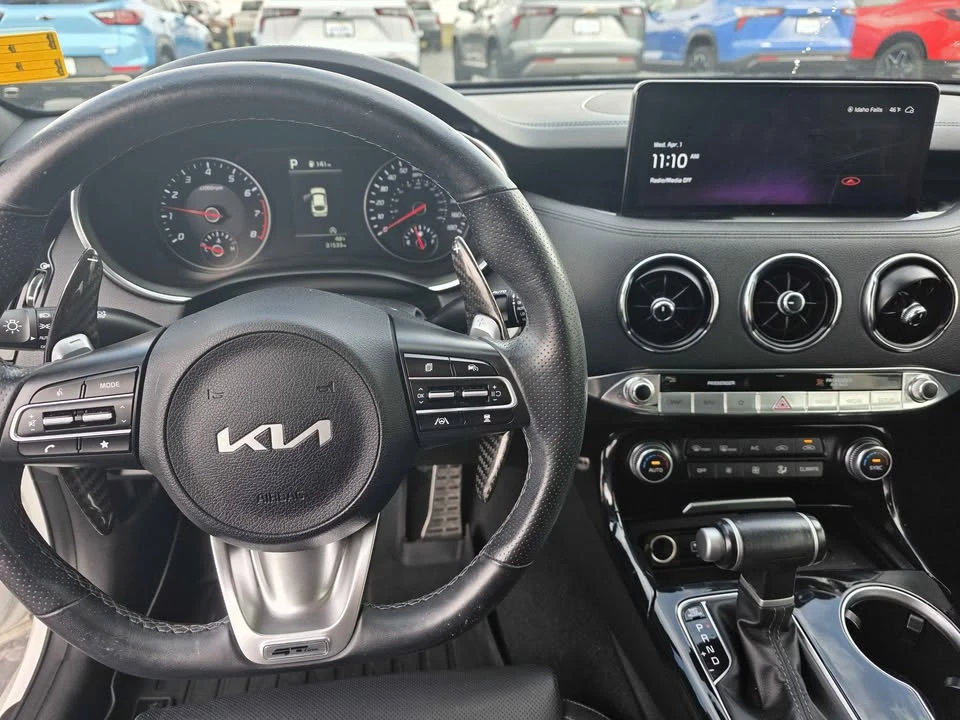 2023 Kia Stinger - Image 8 of 11