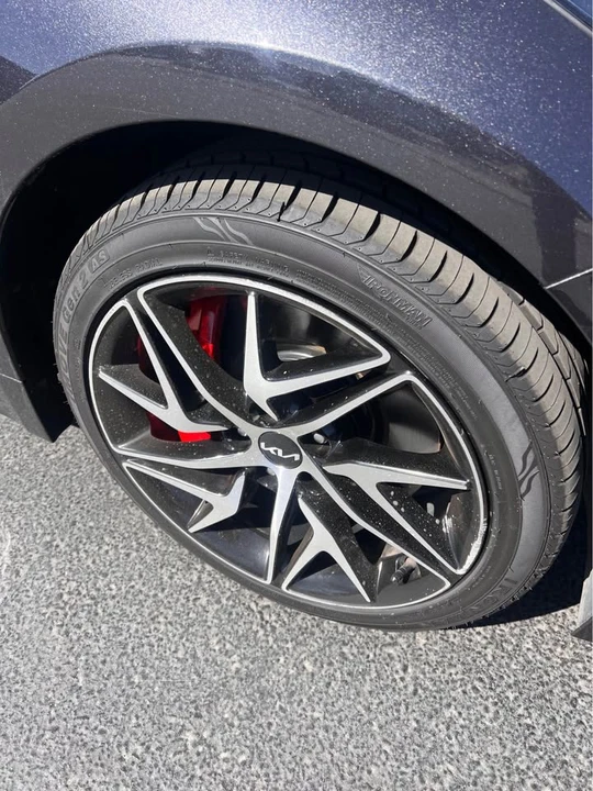 2023 Kia Stinger - Image 4 of 12