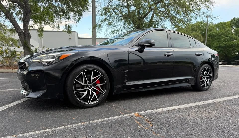 2023 Kia Stinger - Image 3 of 18