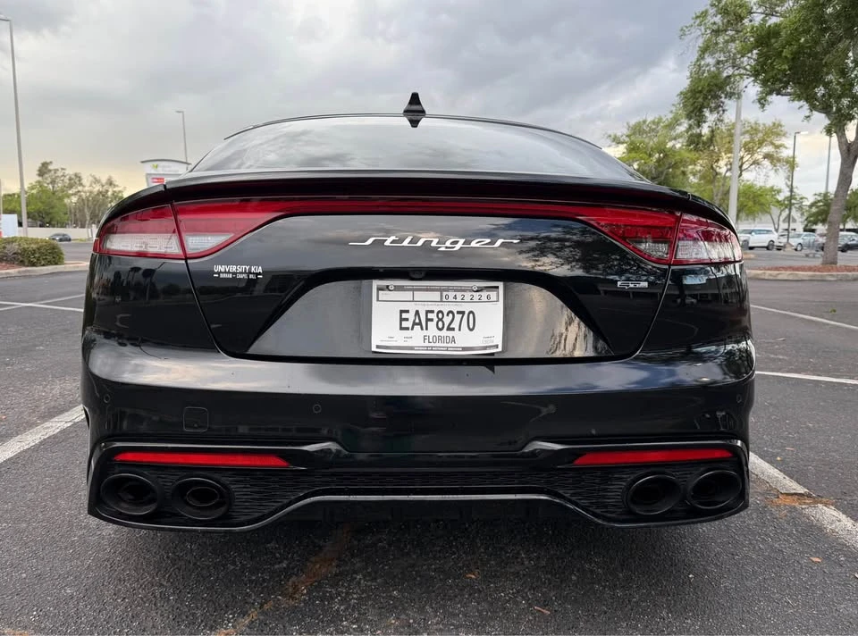 2023 Kia Stinger - Image 9 of 18